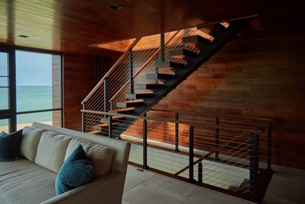 straight stair stringer in modern home