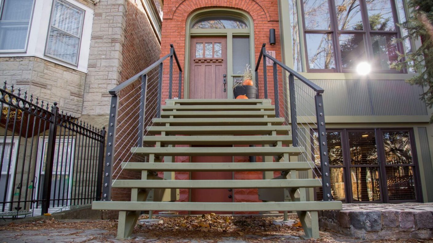 Cable Railing for Urban Dwelling