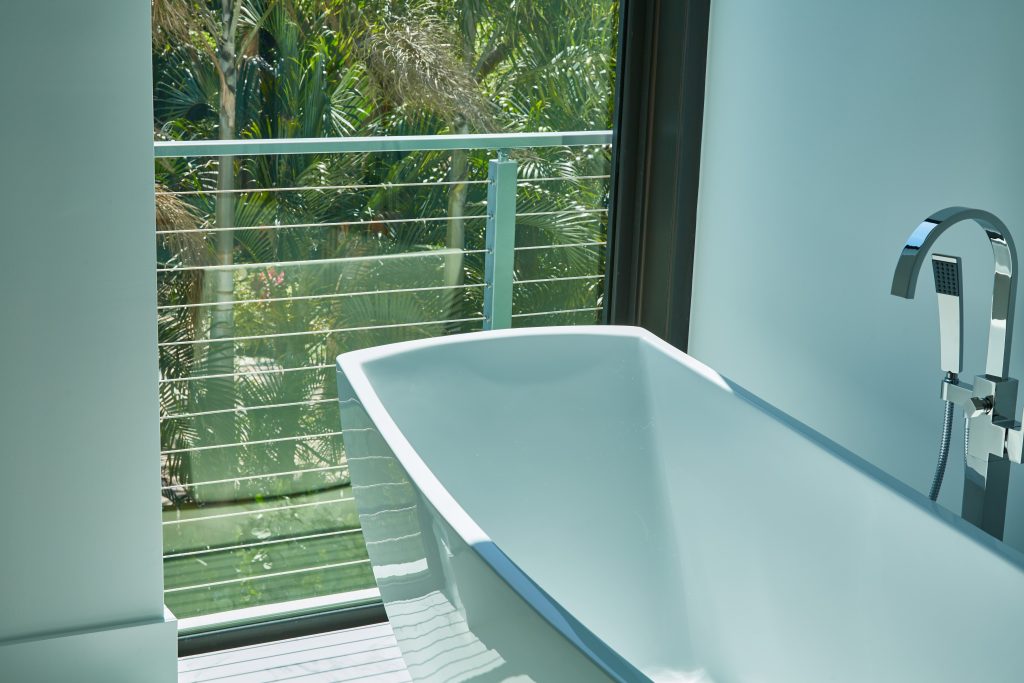 Close Up View of Tub and Balcony