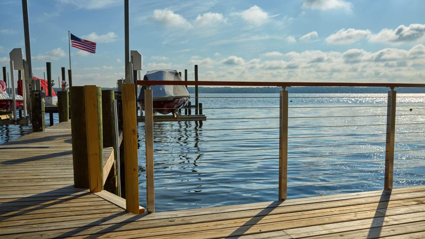 Rod Railing System for Dock