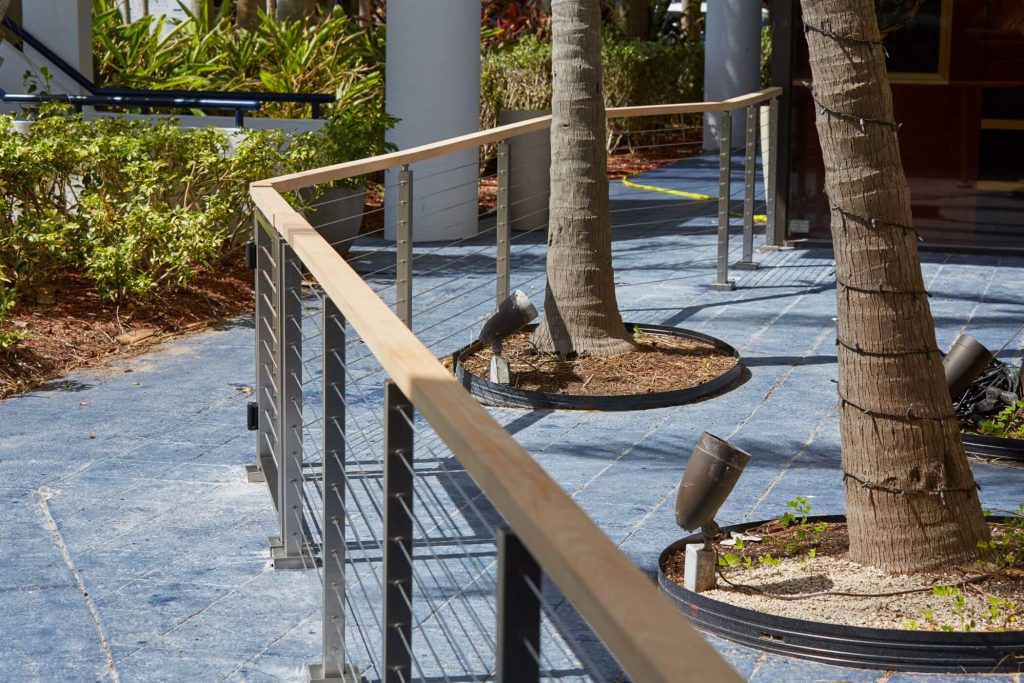 Rod Railing for Patio with Palm Trees