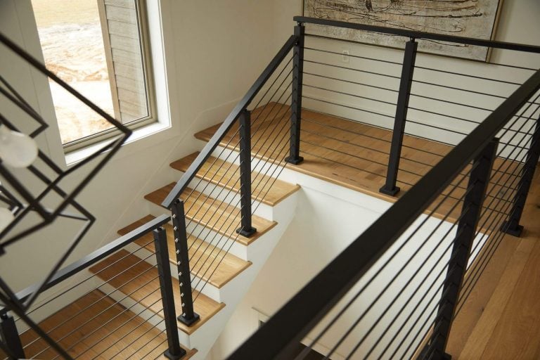 Horizontal Black Railing | Onyx Rod Infill | Viewrail