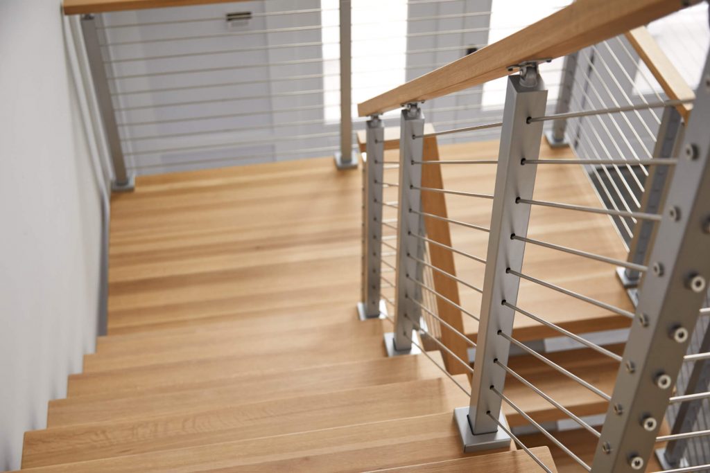 Rod Railing for Stairs with metal posts