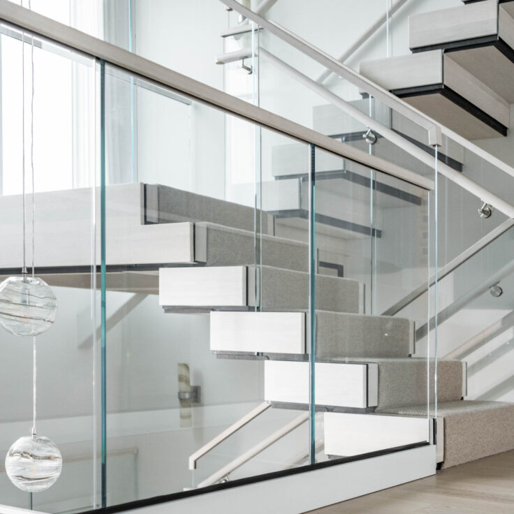 Ultra Modern FLIGHT Stack System with Glass Railing