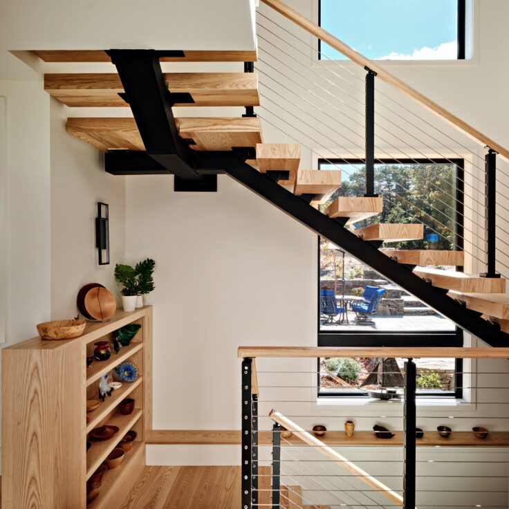 Warm, Natural FLIGHT Mono in a Cozy Stair Nook